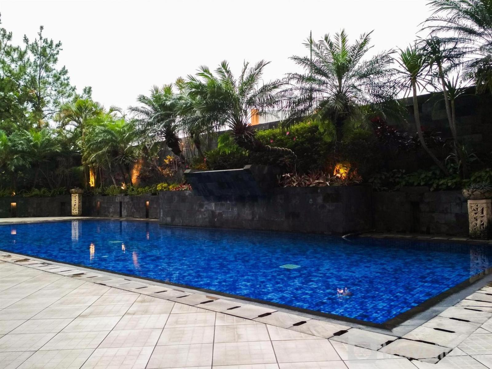Apartemen Cozy 2br At Majesty Near Maranatha By Travelio